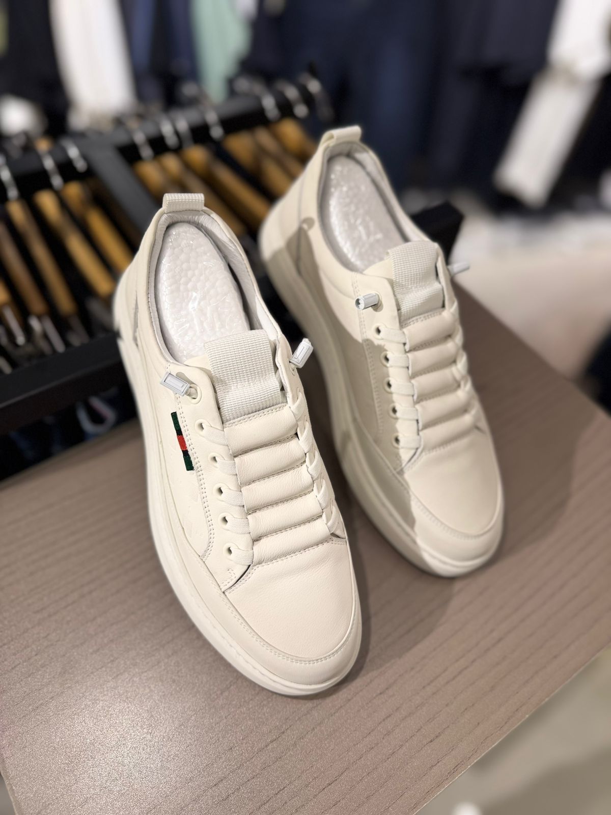 Men’s Classic  Leather Sneakers